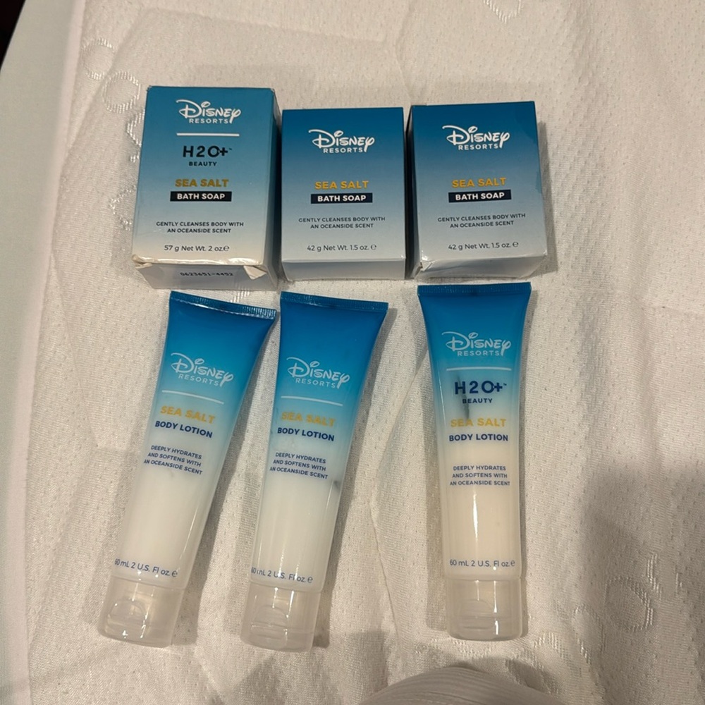 NEW DISNEY Resorts Travel Size Lotions and Bath Bar Soaps 6 piece bundle